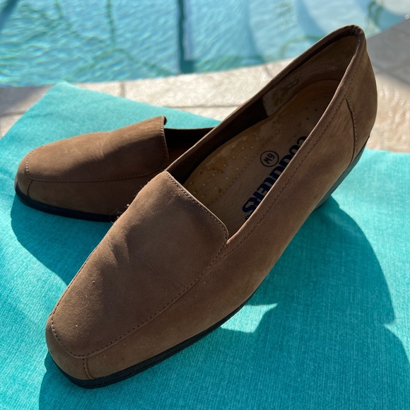 Cobbie Cuddlers Shoes - Cobbie Cuddlers ladies Shoes, Size 6W Like New